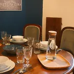 Old Town Antique Park View Apartment